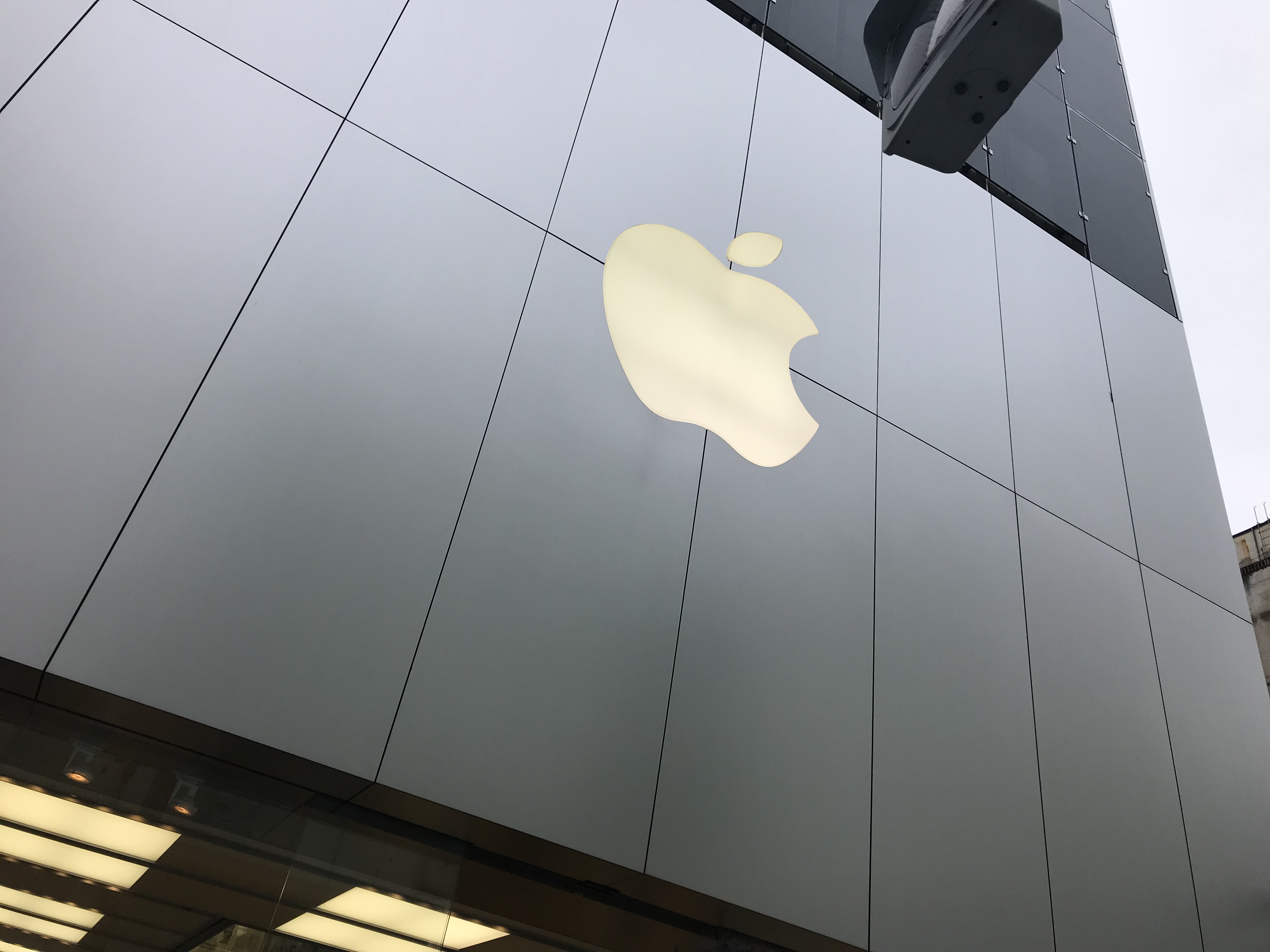 いざapple Store 銀座突入 当日の当日でiphoneの修理を受け付けてくれるのだろうか 直談判へ 北海道 十勝 ローカル飲食店社長のワクワクblog